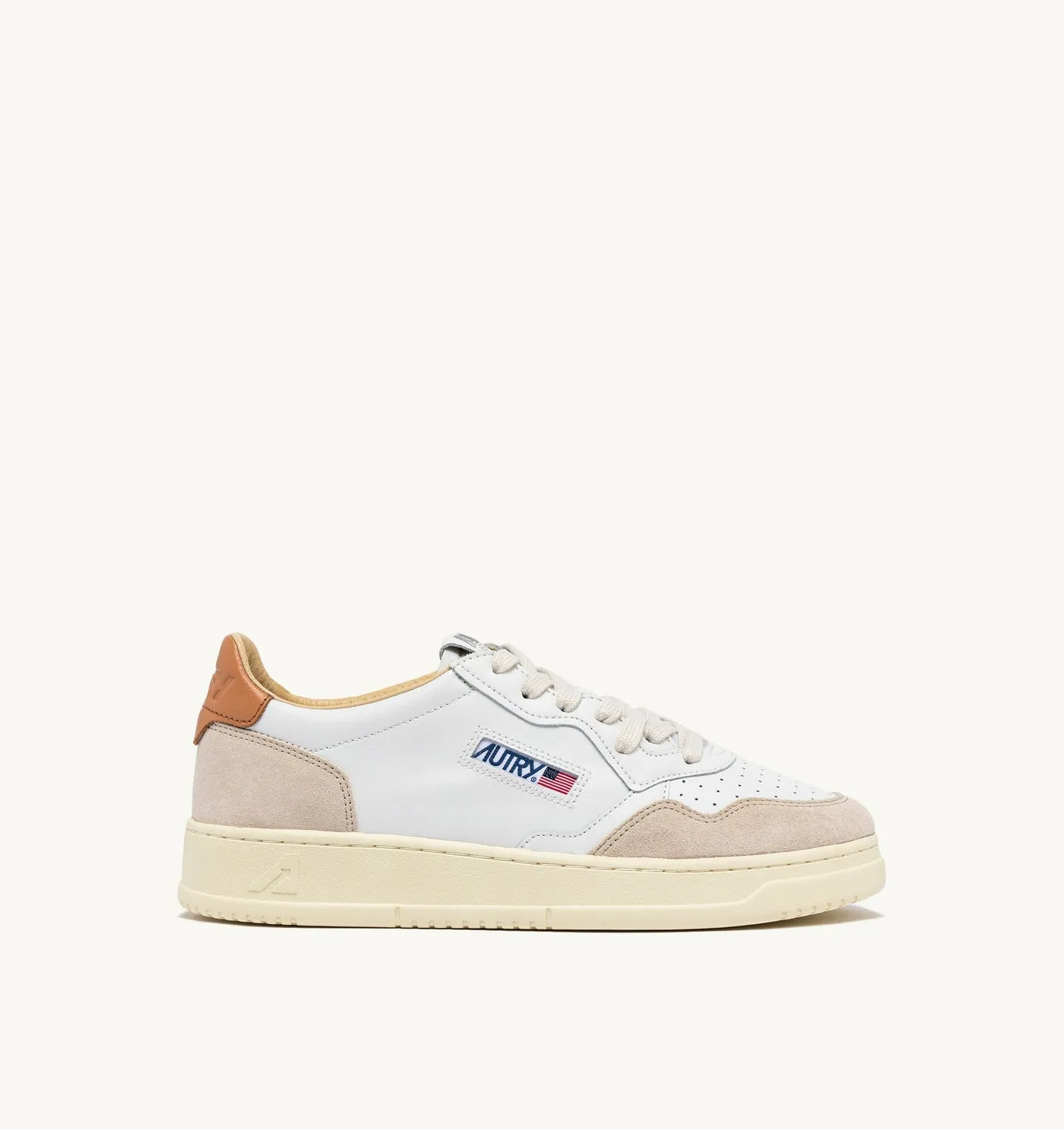 MEDALIST LOW IN PELLE E SUEDE COLORE BIANCO E SANDSTORM